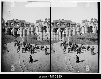 Ägyptische Ansichten; Karnak. Im Großen Tempel des Ammon LOC 01546 matpc. Stockfoto