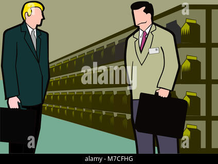 Zwei Geschäftsmänner stehend vor Regalen Stockfoto