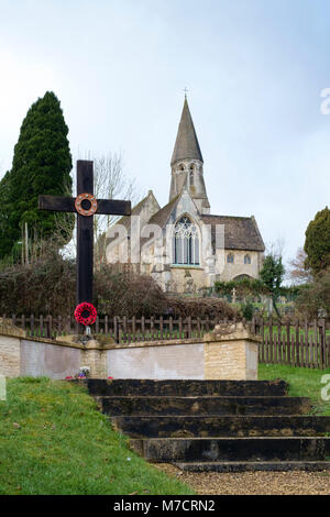 Der Kalvarienberg bei Woodchester Priory, Nailsworth, Gloucester. Der erste der Erste Weltkrieg Gedenkstätten, markiert auch George Arthur Shee Stockfoto