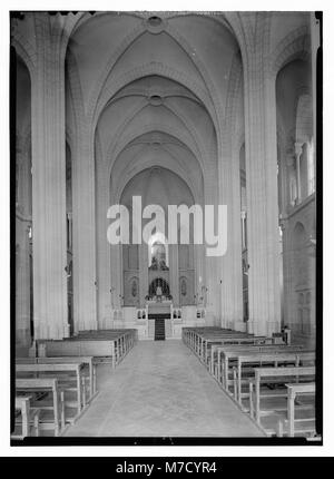 Französische Kirche & Waisenhaus von "Jesus Jugendlichen" in Nazareth. Int (erior) der Basilika, das kirchenschiff Mittelgang LOC matpc.14779 Stockfoto