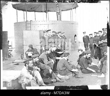 James River, Virginia Matrosen Relaxen auf Deck der U.S.S. Monitor LOC cwpb.01062 Stockfoto