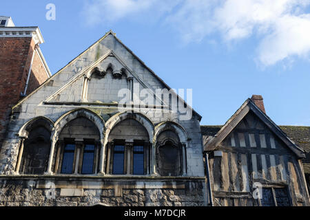 St Mary's Gate auf den Ansatz in der Kathedrale von Gloucester Stockfoto