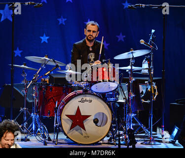 LAUDERDALE, FL - 21. Oktober: Ringo Starr führt an der Broward Center für Darstellende Künste am 21. Oktober 2014 in Fort Lauderdale, Florida Personen: Ringo Starr Stockfoto