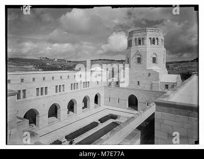 Museum (Rockefeller) in Jerusalem. Museum. Turm und Innenhof, N.E. LOC 03386 matpc. Stockfoto