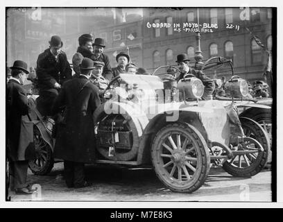 Das New York-Paris-Rennen, das Godard im Moto-Block in New York zeigt, ein historischer Moment im Automobilrennen zwischen zwei Kontinenten des frühen 20. Jahrhunderts. Stockfoto