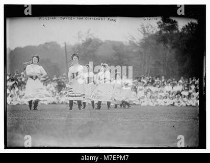 Russischer Tanz, Van Cortlandt Park LCCN 2014682959 Stockfoto