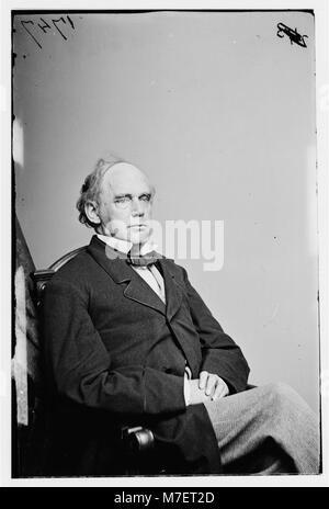 Ein Foto, das den Finanzminister Salmon P. Chase zeigt, aufgenommen in einem formellen Rahmen. Das Bild repräsentiert seine Amtszeit und seinen politischen Einfluss im 19. Jahrhundert. Stockfoto