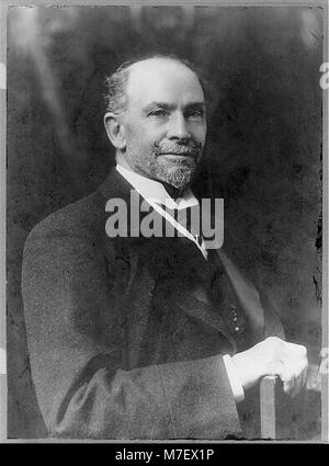 Ein Porträt von Sir Edward Hobart Seymour, einer prominenten Persönlichkeit der britischen Militärgeschichte, der von 1840 bis 1929 lebte. Stockfoto