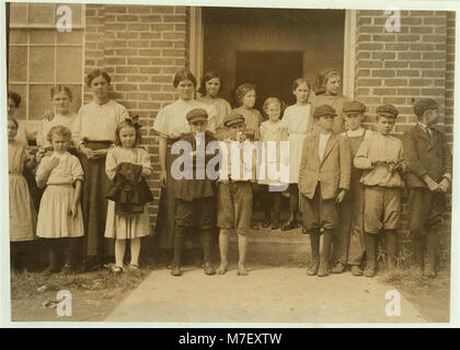 Einige Proben (nicht alle) der Kinder in den Kindergarten Factory' durch den höchsten Punkt und Piemont Strumpfwaren Mühlen, High Point, N.C. run Jedes Kind in diese Fotos gearbeitet - ich sah, wie sie bei der Arbeit nclc 02632 Loc. Stockfoto