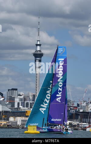 Auckland, Neuseeland. 10 Mär, 2018. Team AkzoNobel während des Volvo Ocean Race Auckland in-port Race am 10.März 2018. Dongfeng gewinnen herausfordernd In-Port Race. Das Volvo Ocean Race ist eine Yacht Race rund um die Welt, statt alle drei Jahre. Credit: Shirley Kwok/Pacific Press/Alamy leben Nachrichten Stockfoto