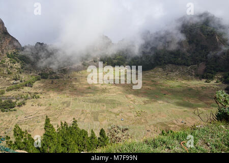 Blick in die Cova Krater, Cova Caldera, in der eastcentral Teil der Insel Santo Antao, Kap Verde Stockfoto