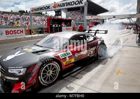 Die Audi RS Team DTM-Auto des Audi Sport Team Rosberg nimmt an der Deutschen Tourenwagen Racing Masters Serie auf der Moscow Raceway Strecke Stockfoto