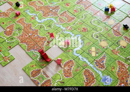 Die beliebte, moderne Brettspiel Carcassonne Stockfoto