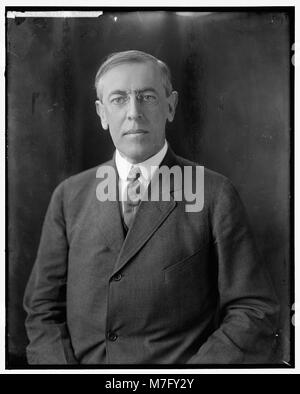 Ein Porträt von Woodrow Wilson, dem 28. Präsidenten der Vereinigten Staaten, das während seiner Amtszeit aufgenommen wurde und seine Führung und Ära repräsentiert. Stockfoto