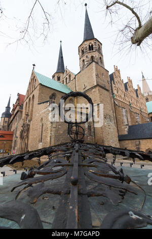 Blick auf die Kathedrale der Stadt Merseburg, Deutschland. Stockfoto