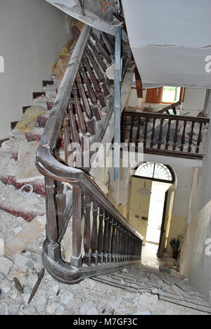 Innenansicht eines beschädigten Hauses durch das Erdbeben, L'Aquila, Italien 2009 Stockfoto