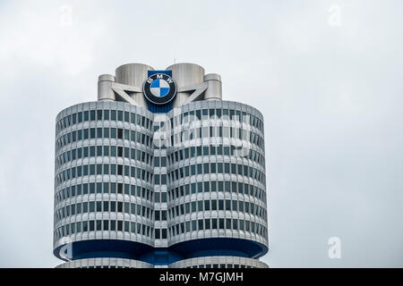 München/Deutschland - vom 15. Februar 2018: Der BMW-Zentrale in der Stadt München Stockfoto