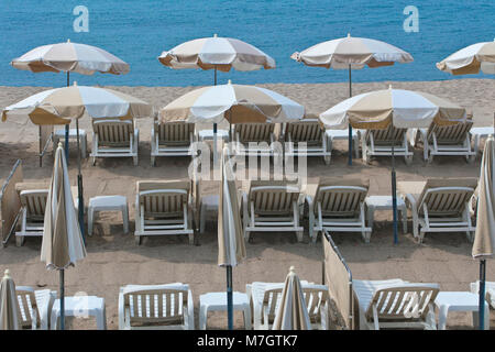 Strand an der Boulevard de la Croisette, Cannes, Côte d'Azur, Südfrankreich, Frankreich, Europa Stockfoto