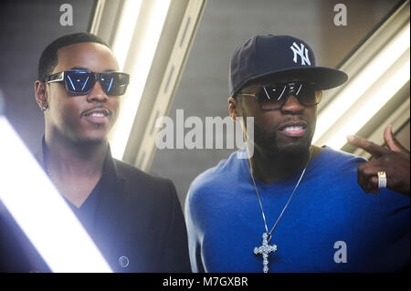 Jeremih und 50 Cent auf - an der Jeremih mit 50 Cent Musik Video für 'Down On Me" am 17. November 2010 gesetzt. Stockfoto