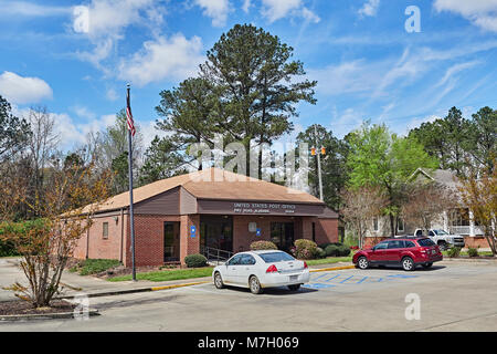 Äußere vordere Eingang der kleinen ländlichen Stadt Post in Pike Road, Alabama, USA. Stockfoto