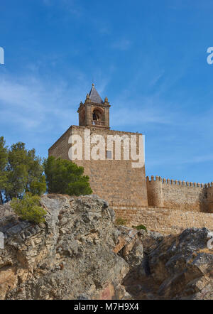 Der Glockenturm der Alcazaba von Antequera, eine der größten Beispiele einer Spanischen Burg in der andalusischen Region von Spanien. Stockfoto