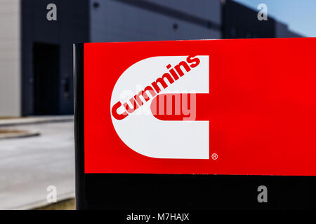 Whitestown - ca. März 2018: Cummins Inc., Beschilderungen und Logo. Cummins ist ein Hersteller von Motoren und Energieerzeugungsanlagen II. Stockfoto