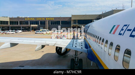 Ryanair Flugzeug am Flughafen Girona Costa Brava - Barcelona/Spanien - 12. Oktober 2016 Stockfoto