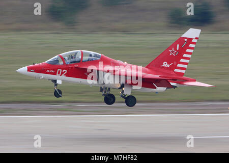 Yak-130 Ausbildung Flugzeuge der russischen Luftwaffe. Stockfoto