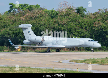 Royal Singapore Air Force G-550 während der Übung bewältigen Tiger 2017. Stockfoto