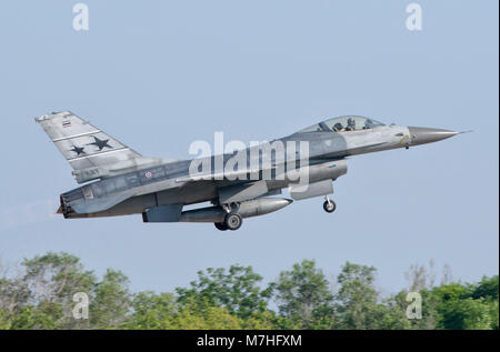 Royal Thai Air Force F-16 während der Übung bewältigen Tiger 2017. Stockfoto
