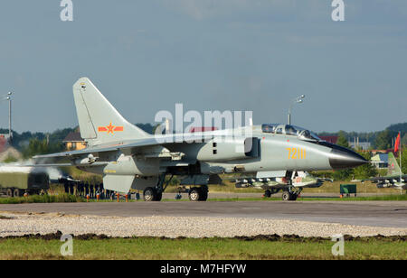 Chinesischen Luftwaffe JH-7 während Aviadart 2016, Russland. Stockfoto