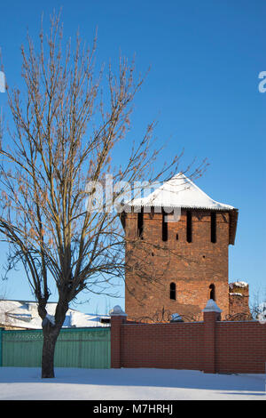 KOLOMNA, Russland - 10 März 2018 Wasserturm in der Altstadt in Kolomna Stockfoto