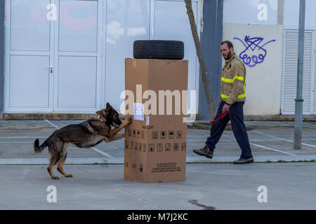 Palamos, Spanien. 10. März, 2018. Fireman Ausstellung auf Dorf Palamos März 10, 2018, Spanien Quelle: Arpad Radoczy/Alamy leben Nachrichten Stockfoto