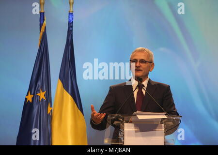 Bukarest, Rumänien. 10. März, 2018. Liviu Dragnea, Präsident der Sozialdemokratischen Partei spricht auf der ausserordentlichen Nationalen Kongress. Credit: Gabriel Petrescu/Alamy leben Nachrichten Stockfoto