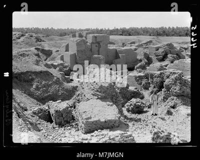 Irak. Babylon' der Große." Verschiedene Ansichten der bröckelnden Ruinen. Massive Ziegelbauten LOC 16072 matpc. Stockfoto