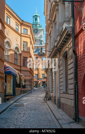 Die alte Stadt von Stockholm. Die historische Altstadt ist eine große Touristenattraktion in Stockholm. Stockfoto