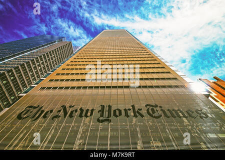 New York, Vereinigte Staaten - 25 April 2015: Die New York Times Tageszeitung Wolkenkratzer in Midtown Manhattan in New York, USA. Es ist in der 8. Avenue platziert. T Stockfoto