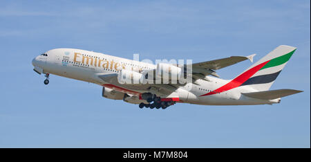 Emirates Airline Airbus a380 Super Jumbo A6-EDX ab London-Heathrow Airport LHR Stockfoto