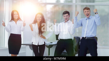 Porträt eines siegreichen Business Team Stockfoto