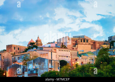 Stadtbild in Erice Altstadt auf dem Berg, Insel Sizilien, Italien Stockfoto