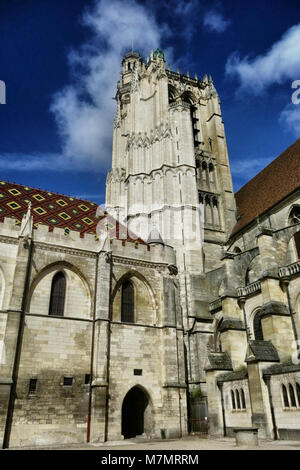 Cathédrale Saint-Étienne de Sens (17265698920) Stockfoto