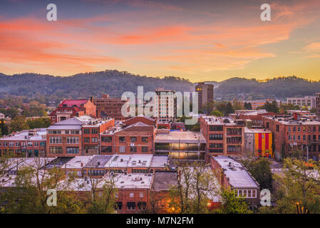 Asheville, North Caroilna, USA Downtown Skyline in der Morgendämmerung. Stockfoto