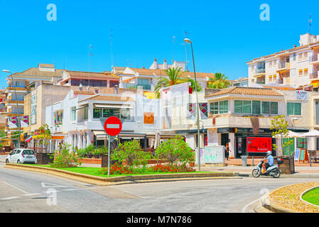 Sitges, Spanien - 14. Juni 2017: Blick auf die Stadt von einer kleinen Stadt in einem Vorort von Barcelona - Sitges. Spanien. Stockfoto