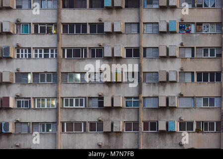 Gebäude aus der sozialistischen Ära, Havanna, Kuba Stockfoto