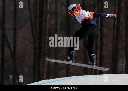 PyeongChang, Südkorea. 12 Mär, 2018. Paralympics, Jeongseon Alpine Center, Snowboard Cross der Männer: Amerikanische Marke Mann in Aktion. Foto: Jan Woitas/dpa-Zentralbild/dpa Quelle: dpa Picture alliance/Alamy leben Nachrichten Stockfoto