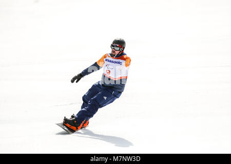 Jeongseon, Südkorea. 12 Mär, 2018. 12. März - Jeongseon Alpine Center - Südkorea. Team GB beim Para snowboard Sessions: MOORE Ben Credit: Marco Ciccolella/Alamy leben Nachrichten Stockfoto