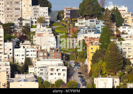 Lombard Street in Russian Hill, San Francisco, Kalifornien, USA Stockfoto