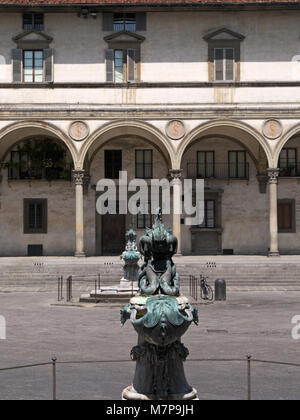 Pietro's Tacca Manierismus Brunnen auf der Piazza della Santissima Annunziata Square, Florenz, Italien Stockfoto