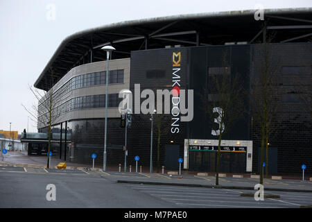 Allgemeine Ansichten der Milton Keynes Fußballstadion, MK Dons, UK. Stockfoto