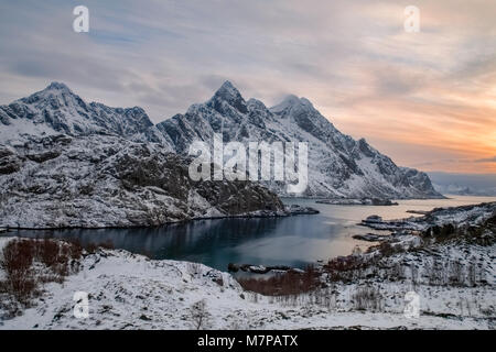 Bostad, Lofoten, Norwegen, Europa Stockfoto